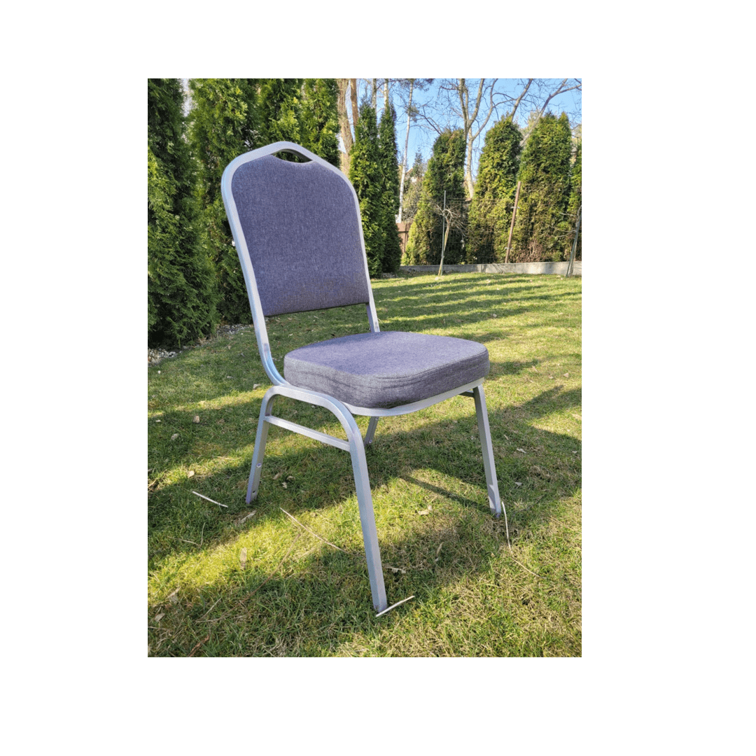 Eleganckie szare krzesło bankietowe na wynajem – meble eventowe Bochnia